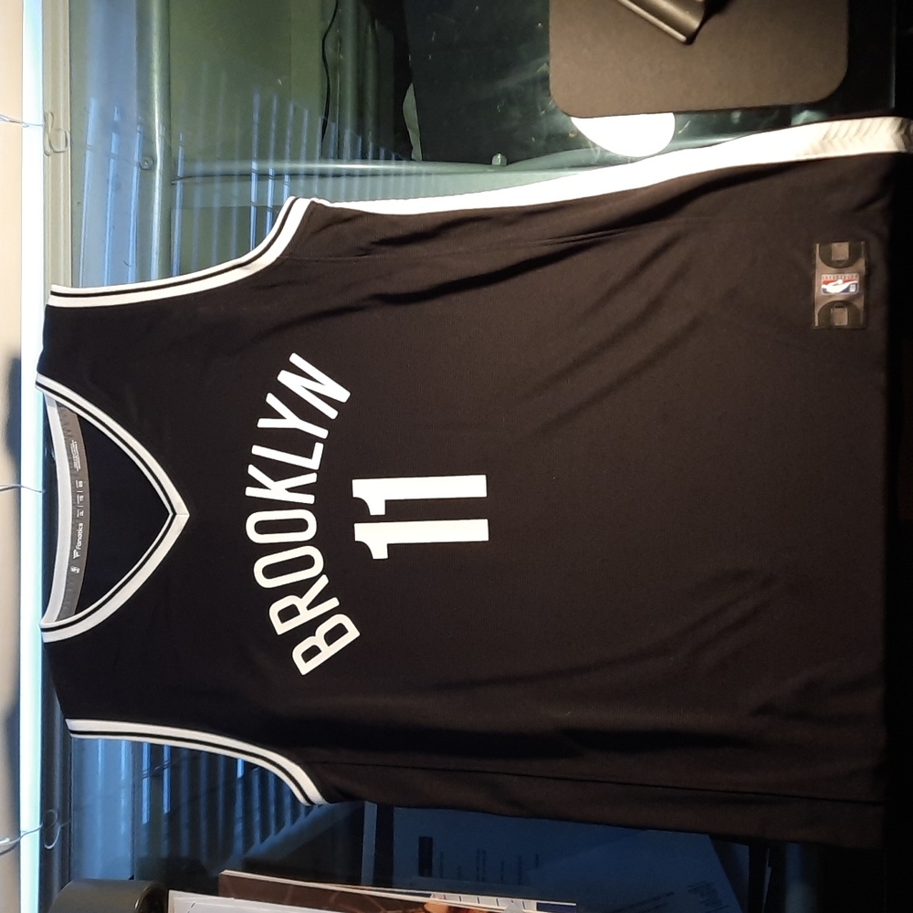 Black Kyrie Irving Nets Jersey
